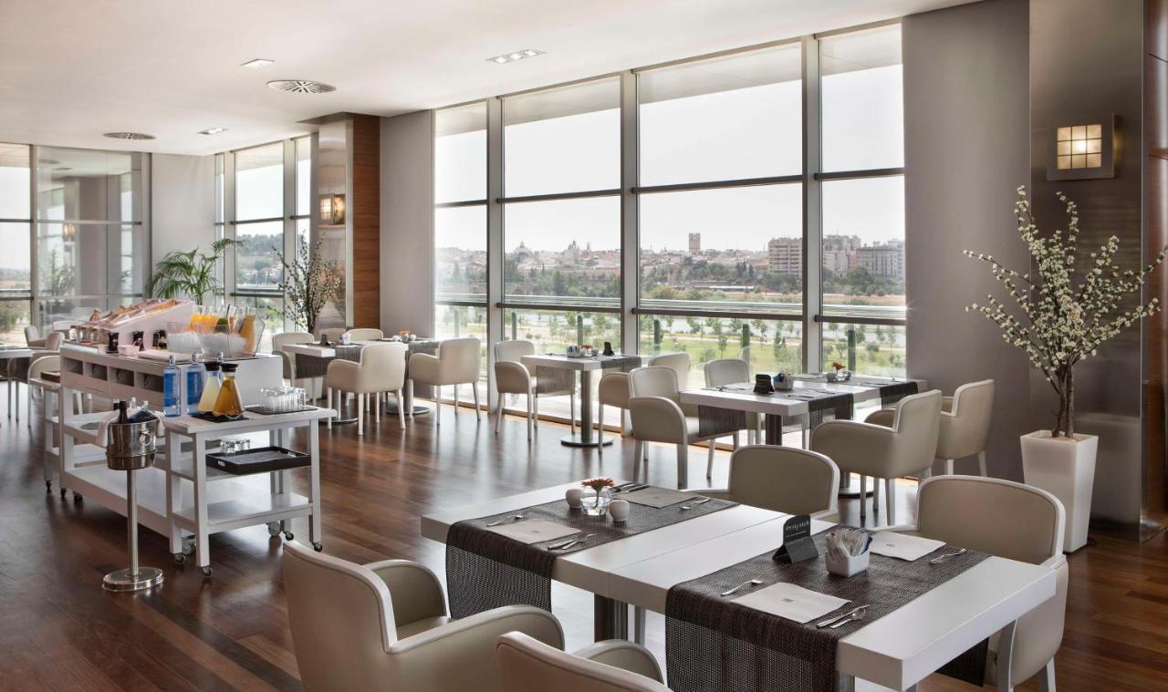 Nh Gran Hotel Casino De Extremadura Badajoz Exteriör bild Restaurant